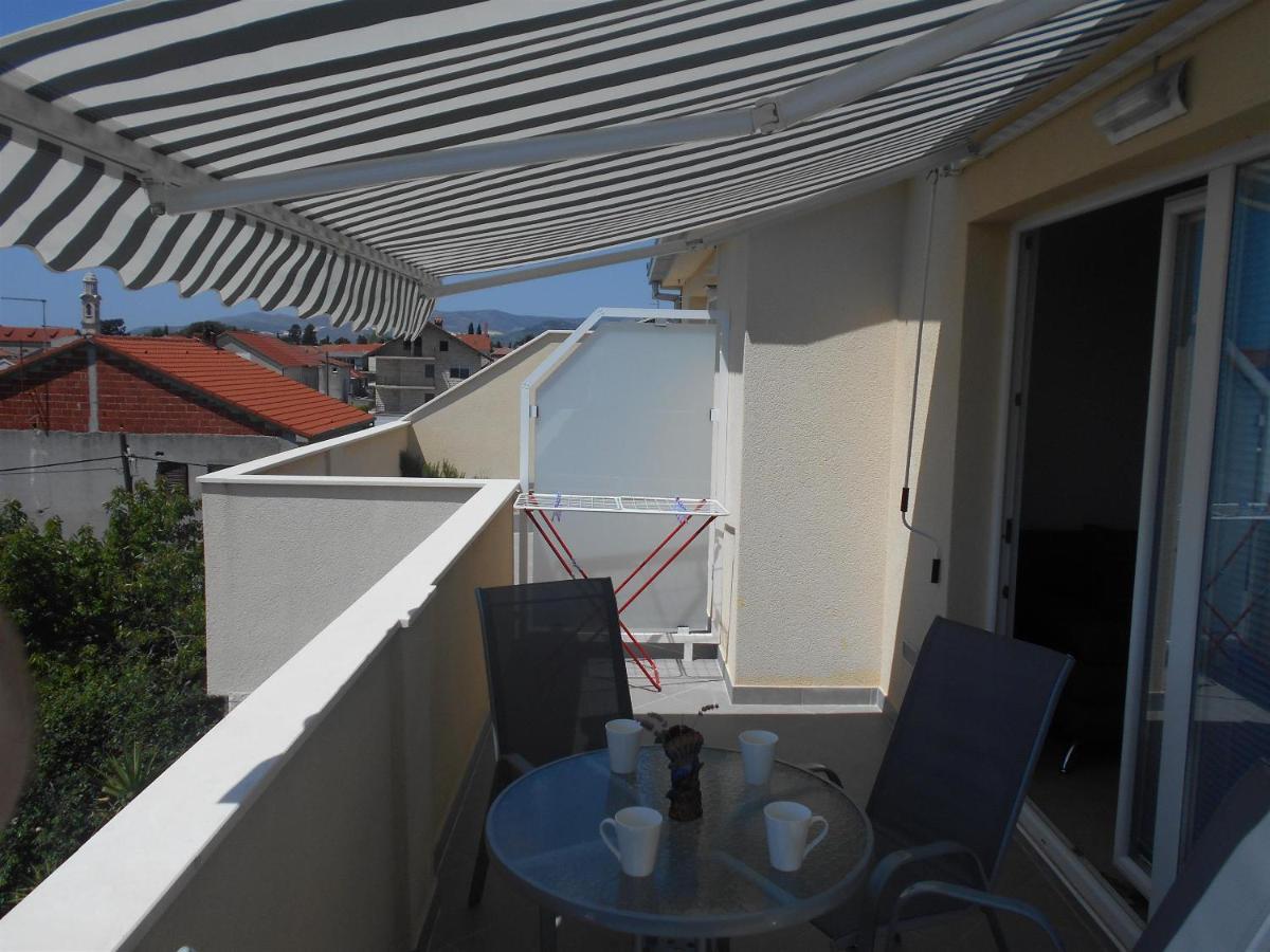 Apartment Cherry Kaštela Exteriör bild