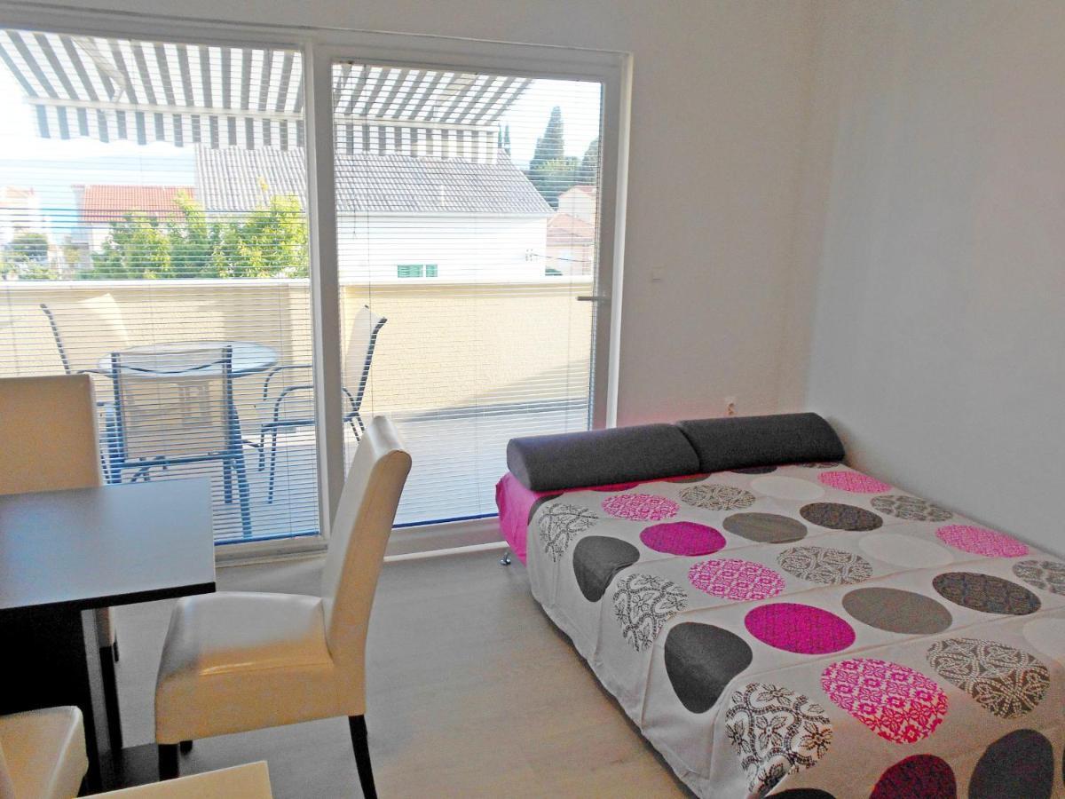 Apartment Cherry Kaštela Exteriör bild