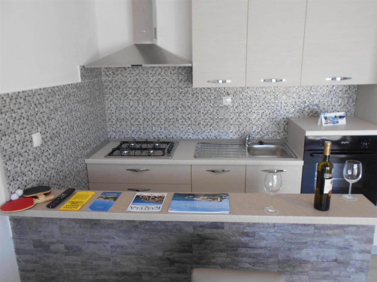 Apartment Cherry Kaštela Exteriör bild